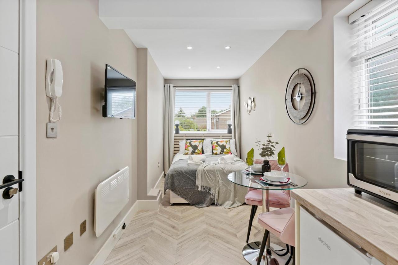 哈姆斯沃思Boutique Heathrow Studio'S - Parking - Garden公寓 外观 照片